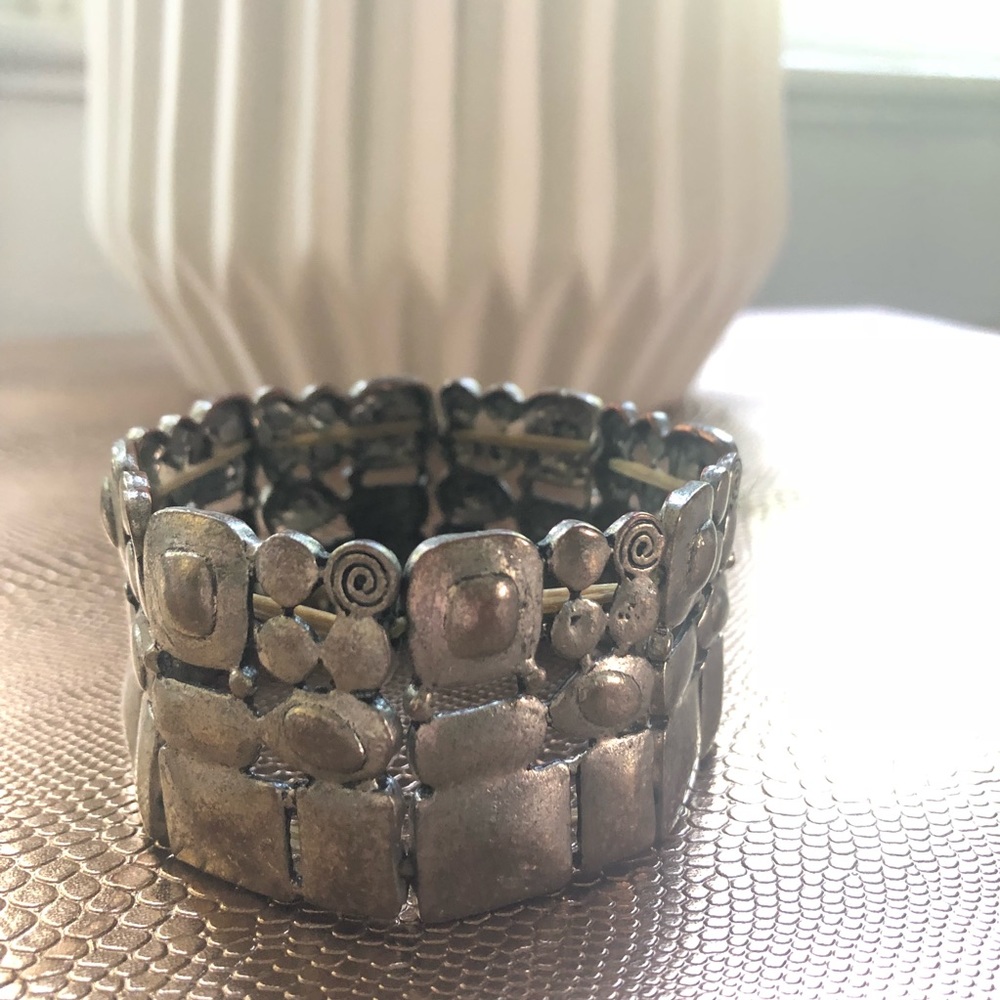 Antiqued silver artistic bracelet